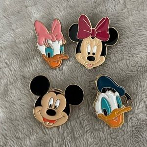 Mickey mouse disney badges